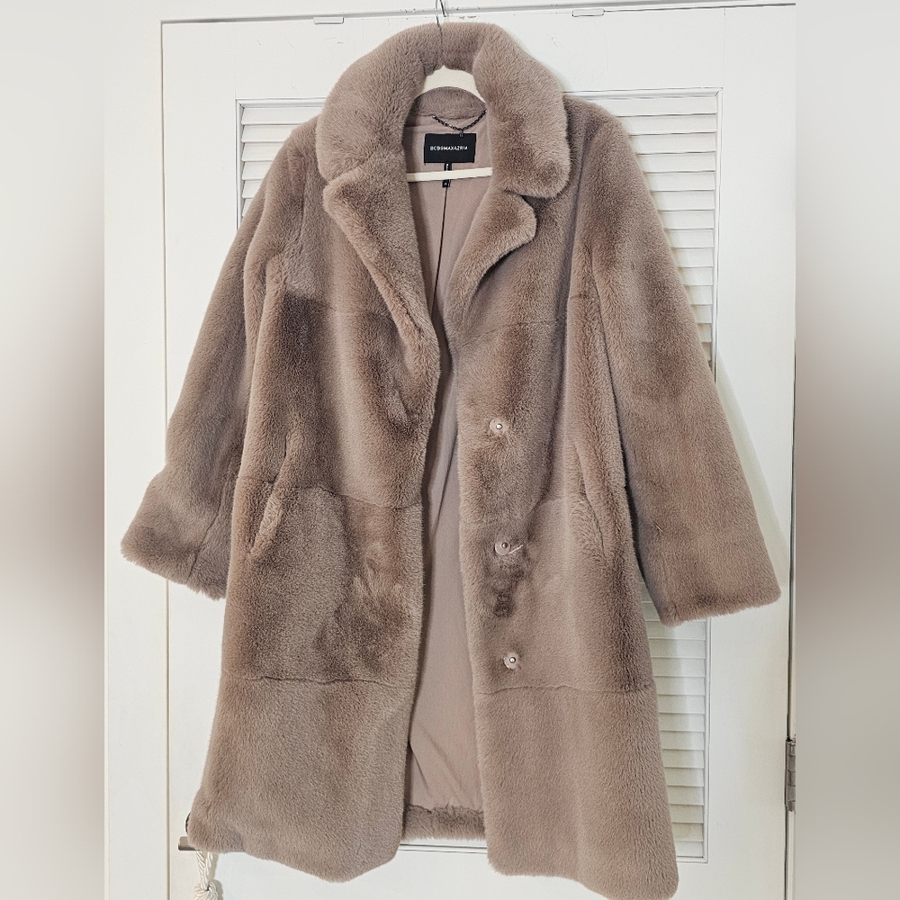 Women's Faux Fur Coat - Tan